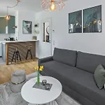 Stylishes Fuer 4 Mit Kueche Nahe Altstadt * Drezno