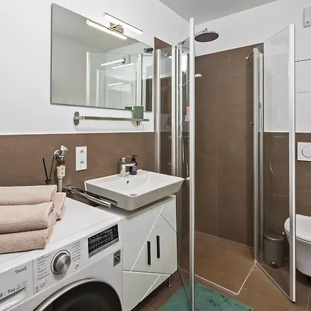 アパート Stylishes Fuer 4 Mit Kueche Nahe Altstadt